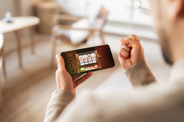 zk6 mobile account screen with cashier and live game navigation